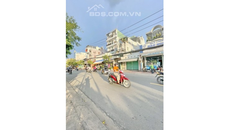 Chính chủ bán nhanh nhà mặt tiền Vị Trí Kinh doanh View sông Trần Xuân Soạn, Q7